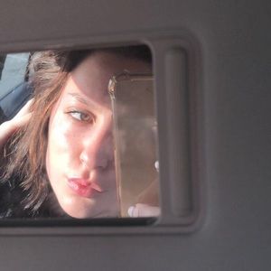 Meet your Posher, Madi